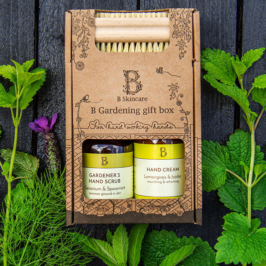 B Gardening Gift Box